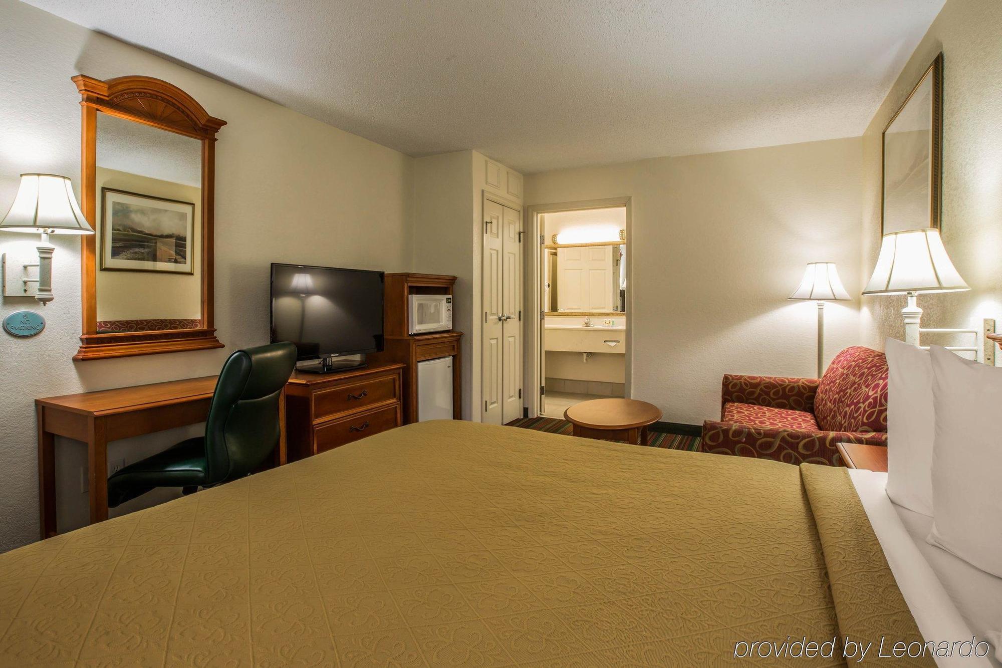 Quality Inn & Suites Biltmore East Asheville Eksteriør bilde