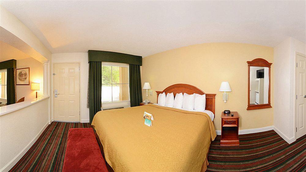 Quality Inn & Suites Biltmore East Asheville Eksteriør bilde