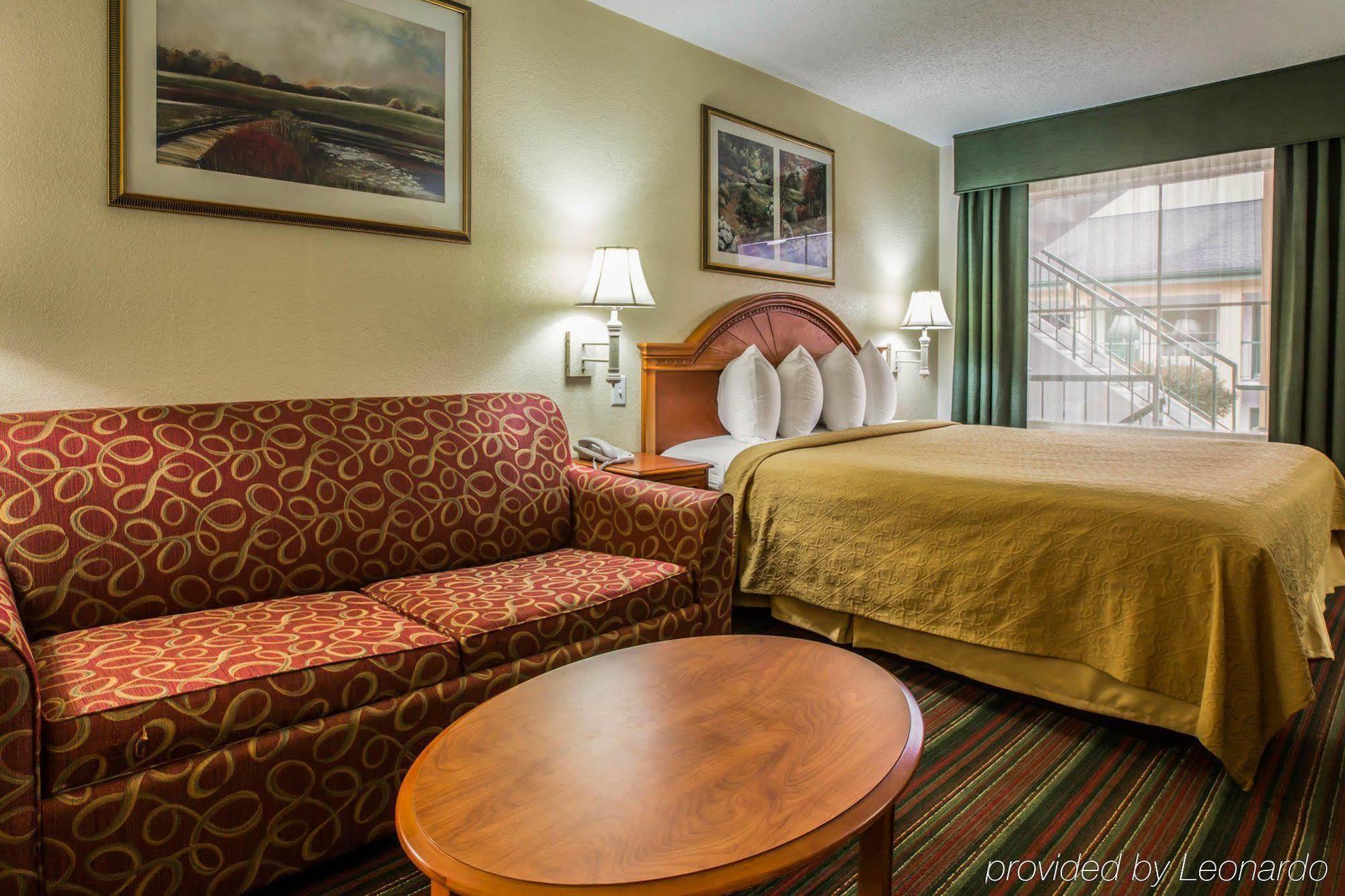 Quality Inn & Suites Biltmore East Asheville Eksteriør bilde