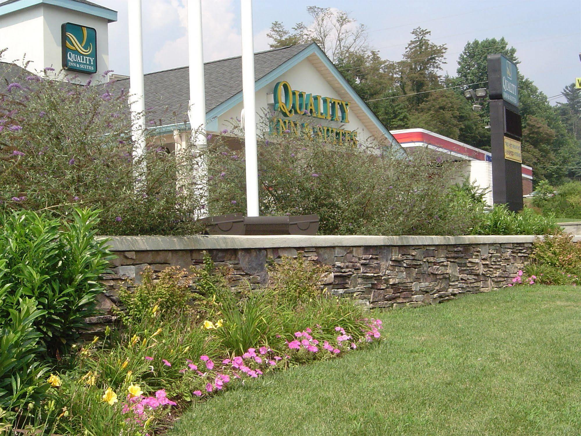 Quality Inn & Suites Biltmore East Asheville Eksteriør bilde