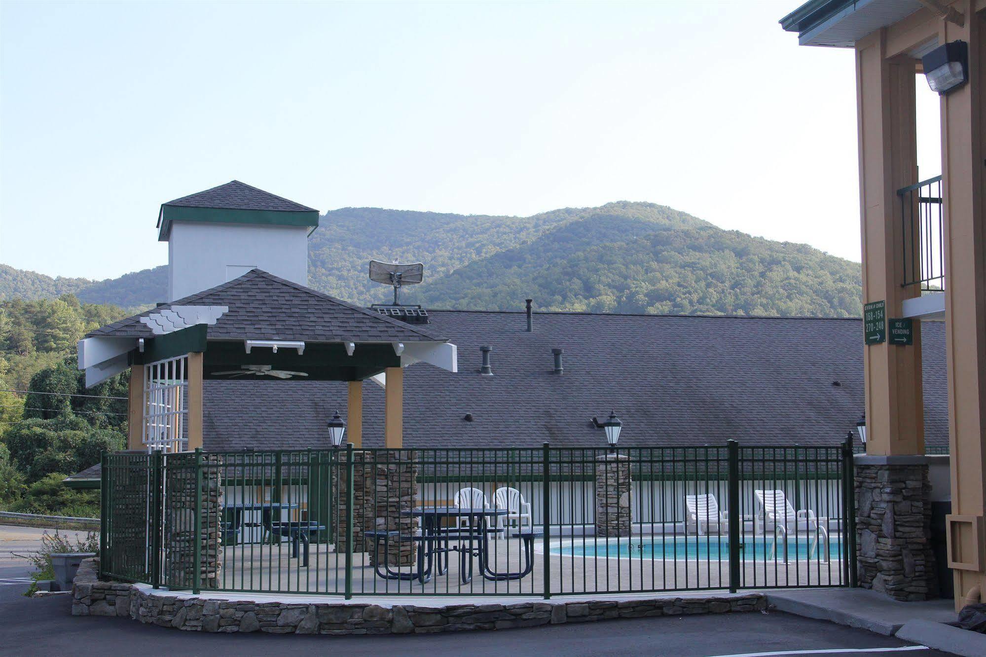 Quality Inn & Suites Biltmore East Asheville Eksteriør bilde
