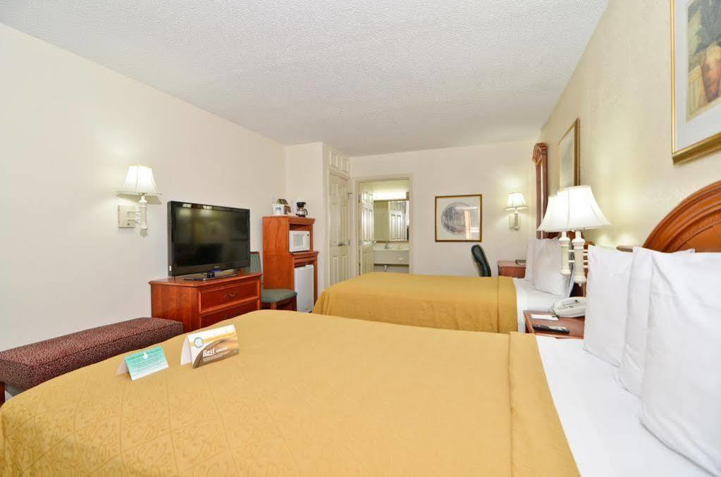 Quality Inn & Suites Biltmore East Asheville Eksteriør bilde